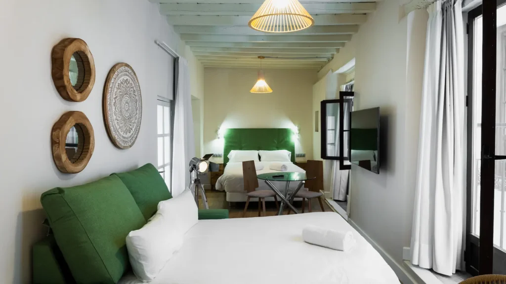 4usuites.es standard room and apartment en el centro de granada