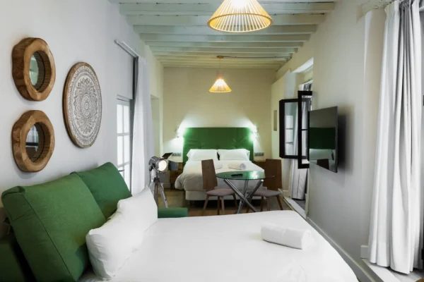 4usuites.es standard room and apartment en el centro de granada